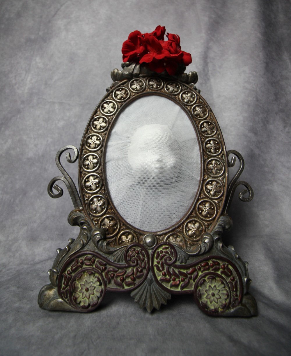 Ornate Gothic Picture Frame with Doll Head | Vintage Halloween Decoration | GrimlyGala #20 – 11 x 9 Inch (SOLD)