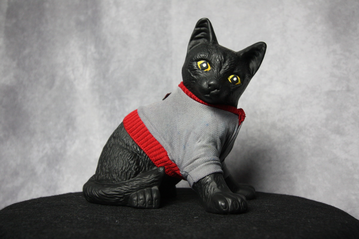 Black Cat Statue with Glow in the Dark Eyes | Halloween Decor GrimlyGala #33 – 7.5 Inch (SOLD)